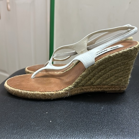 Steve Madden wedges white and tan 9 1/2 - Picture 3 of 4